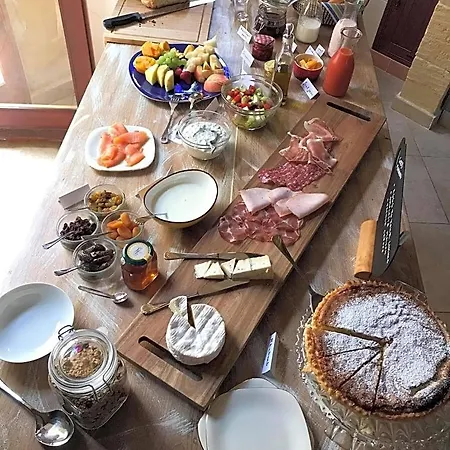 Bed and breakfast Ta Marie Merhba 4*