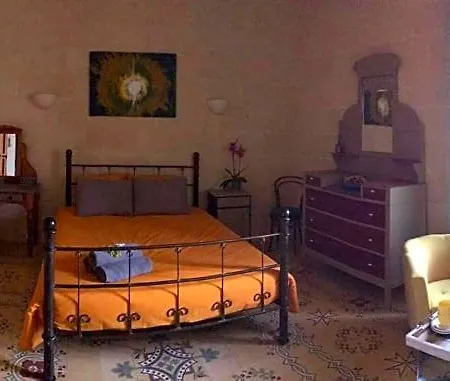 Ta Marie Merhba